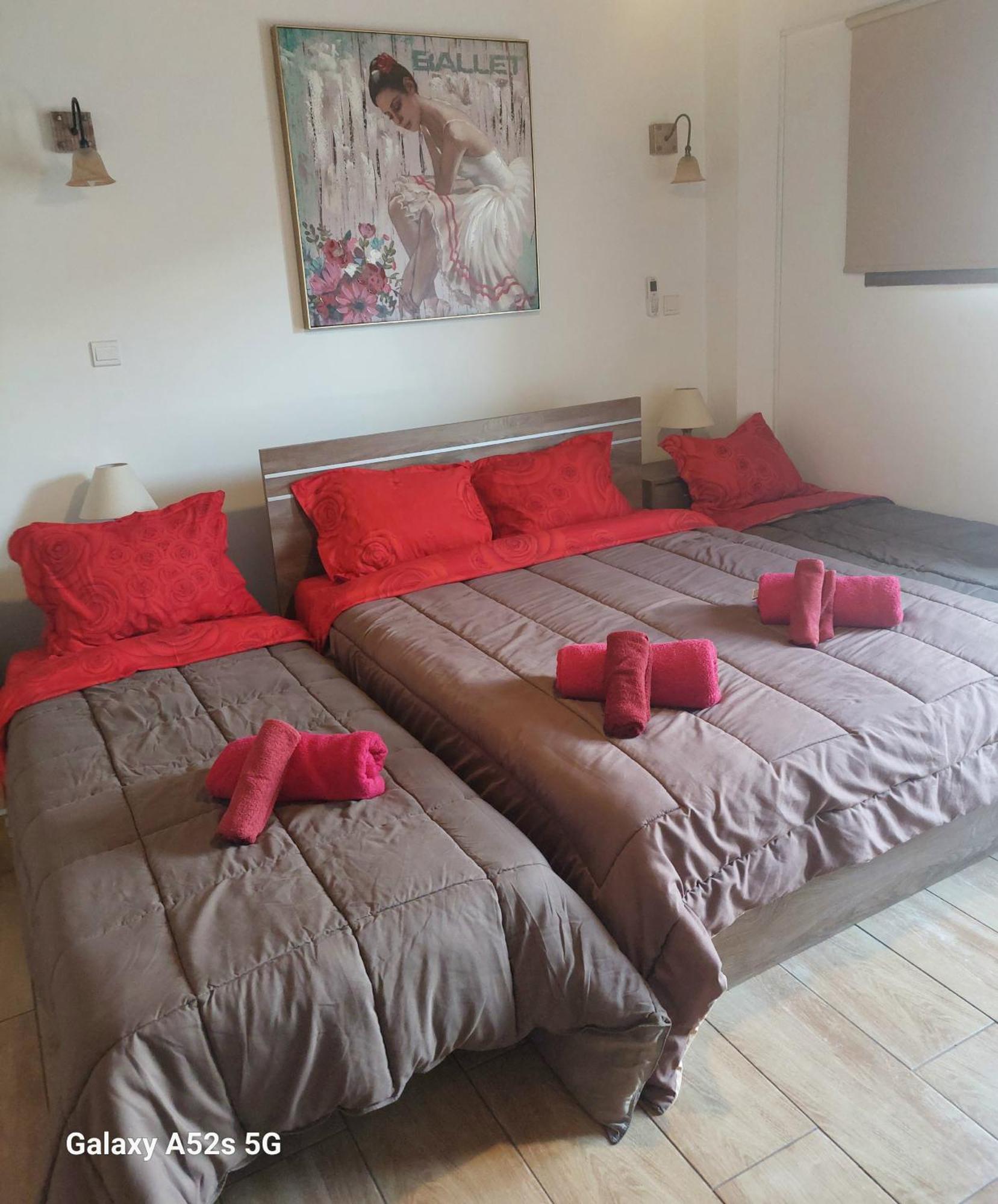 Love Holiday Suite 1 Tris Elies Eksteriør billede